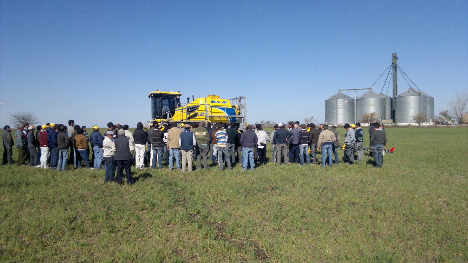 CAPACITACIONES A CAMPO